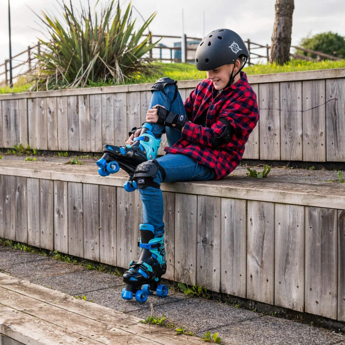 Kids Adjustable Quad Roller Skates - Blue - Image 2