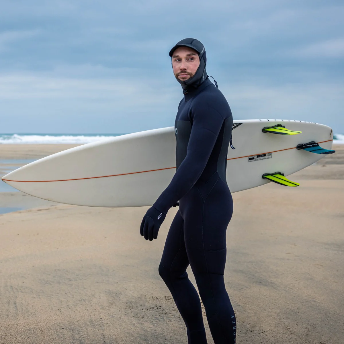 Peaked 2mm Wetsuit Hood - Image 2